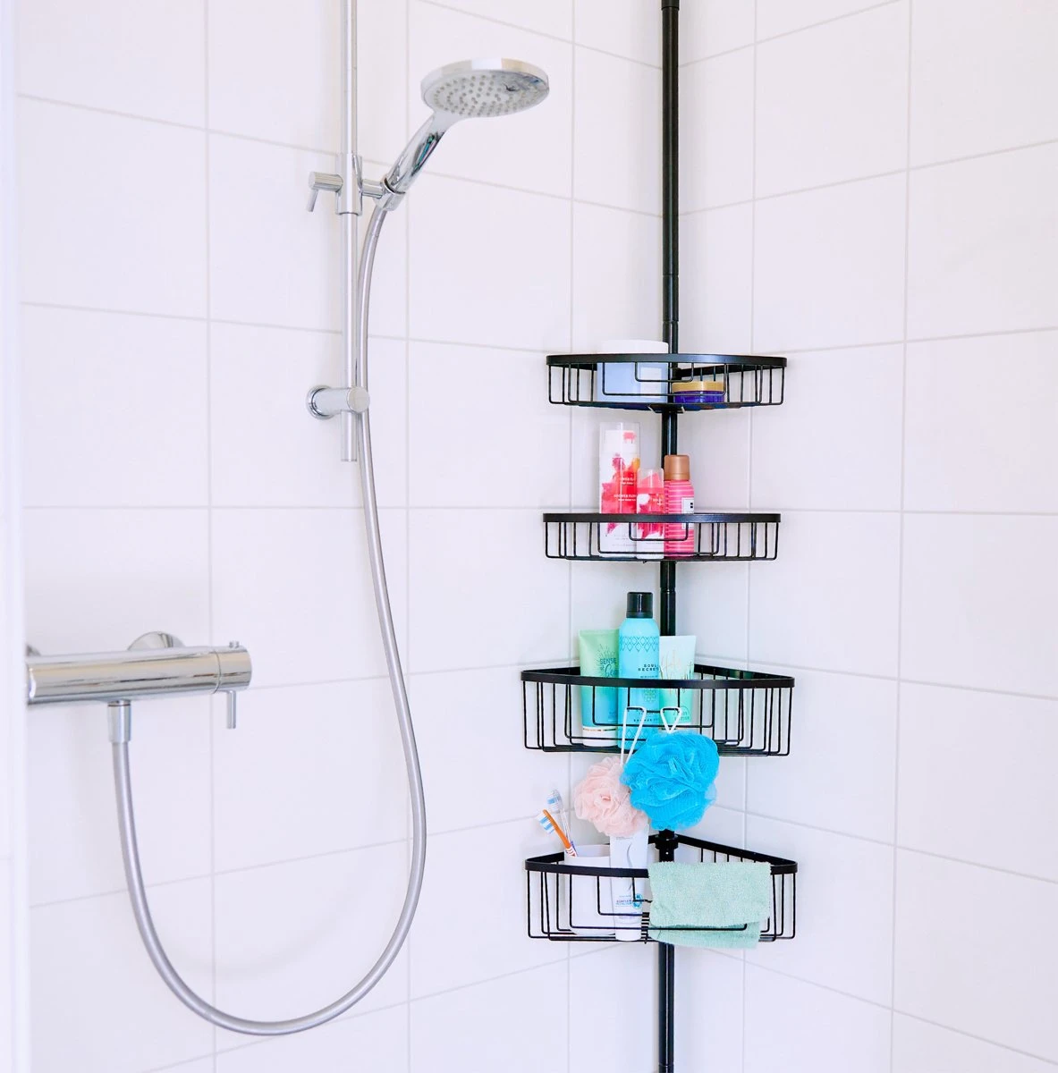Ogoods Telescopisch Doucherek Inclusief 4 Manden - Zwart - Badkamerrek - Zonder Boren - In Hoogte Verstelbaar - Opbergsysteem - Afbeelding 2