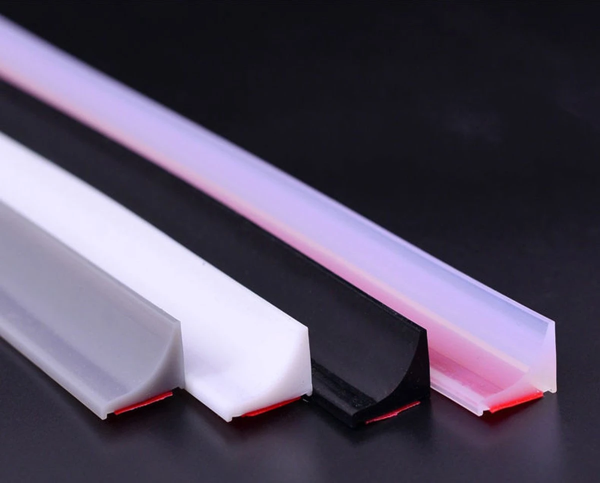 Merkloos Soesa Zelfklevende Waterkering Douche 200cm - Sanitaire Waterstopper - Douchedorpel Zwart, 12 X 20 Mm, 200 Cm - Afbeelding 4