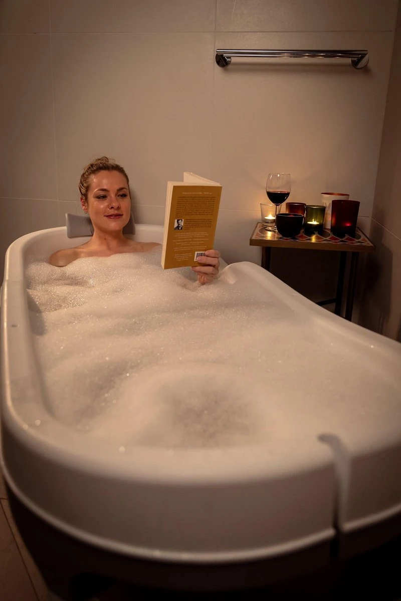 HelloBath Opvouwbaar Zitbad - Bath Bucket - 148cm - 220L - Extra Lang - Incl. Badkussen & Opberghoes - Afbeelding 10